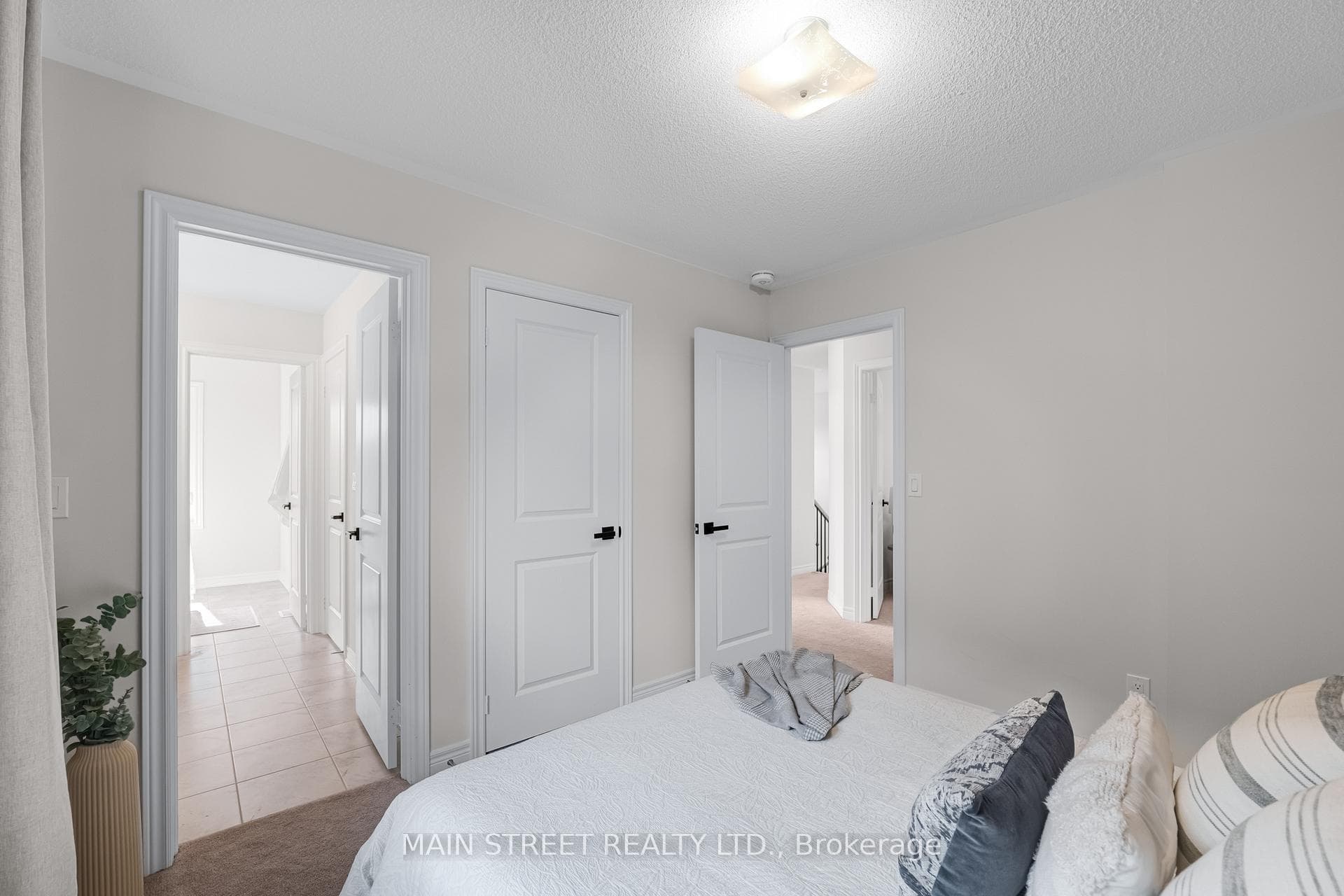 15 Ainslie Hill Crescent photo 41