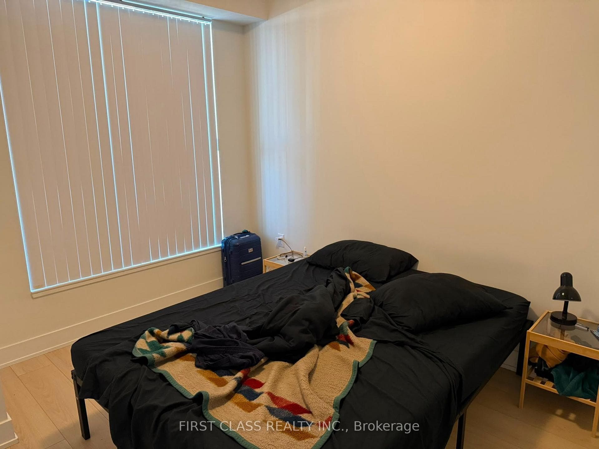 575 Bloor Street Unit 2510 photo 5