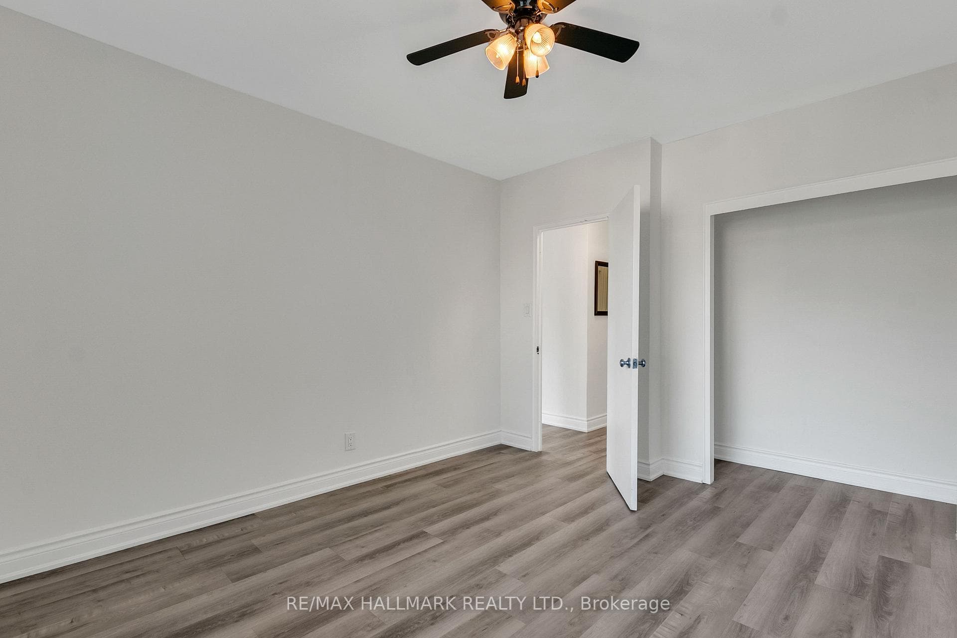 18 Kenrae Road Unit 2 photo 7