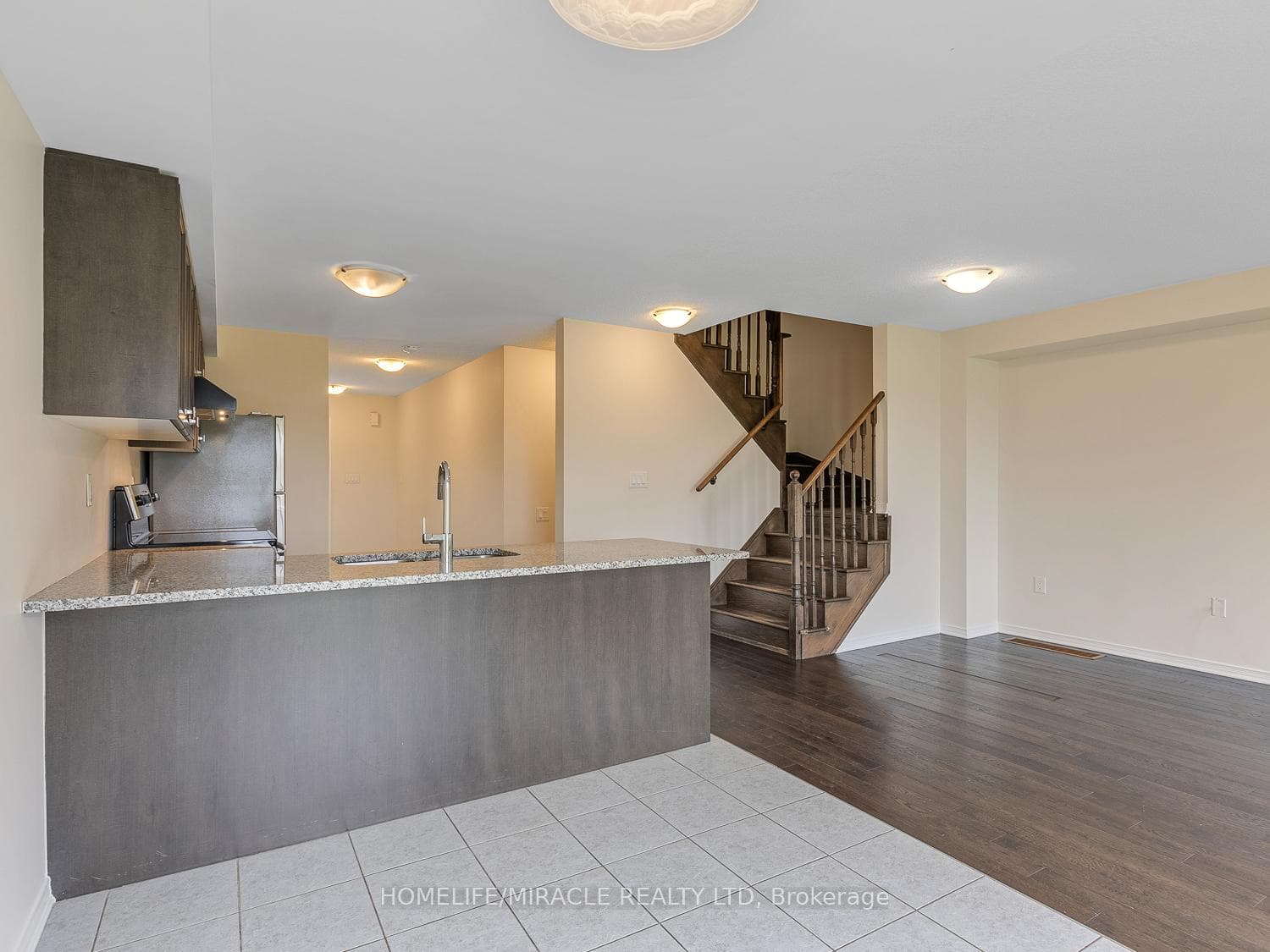 278 BEDROCK Drive photo 15