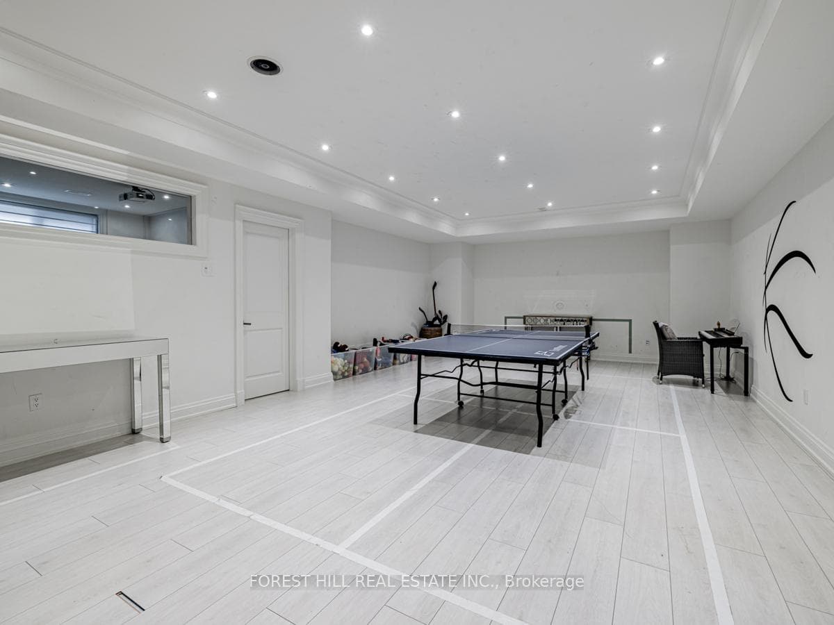 17 Hillholm Road photo 36
