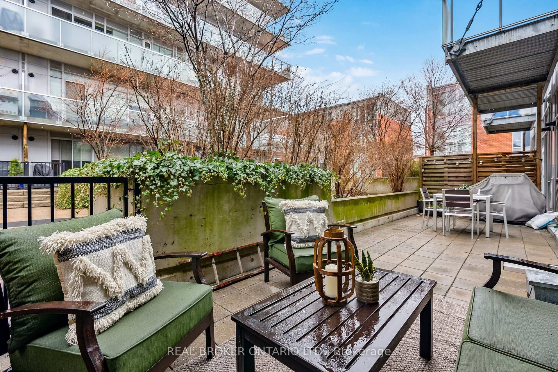 201 Carlaw Avenue Unit 115 photo 23