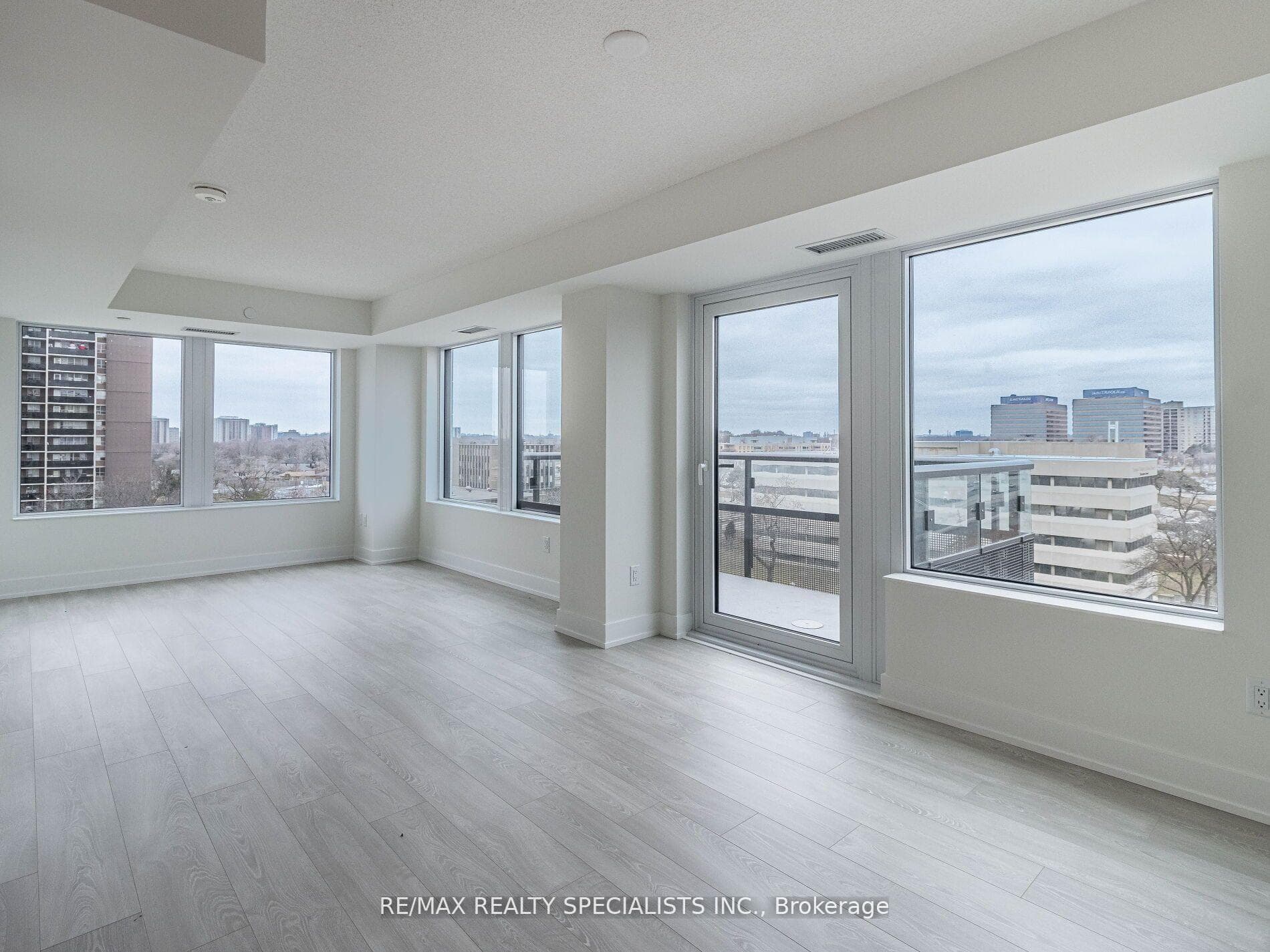 10 Eva Road Unit 604 photo 13