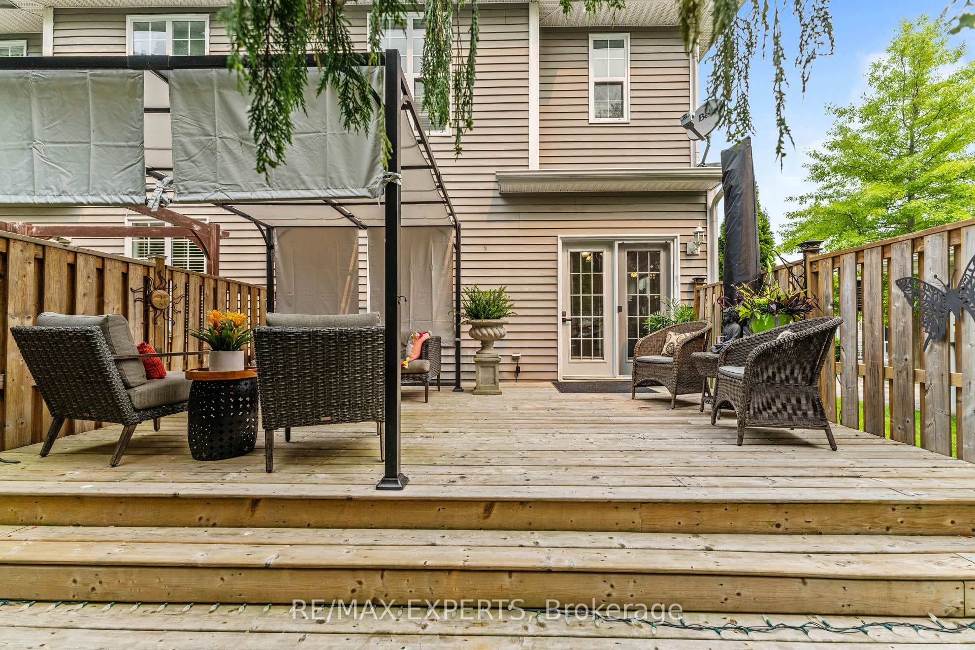 608 Simcoe Street Unit 19 photo 28