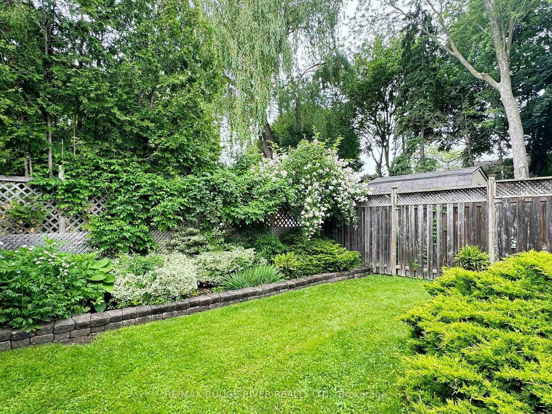 1763 Listowell Crescent photo 39