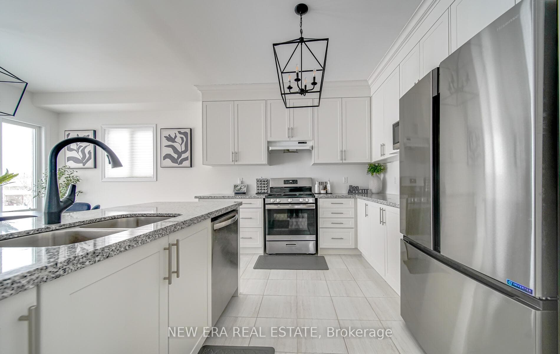 13 McCrae Crescent photo 14