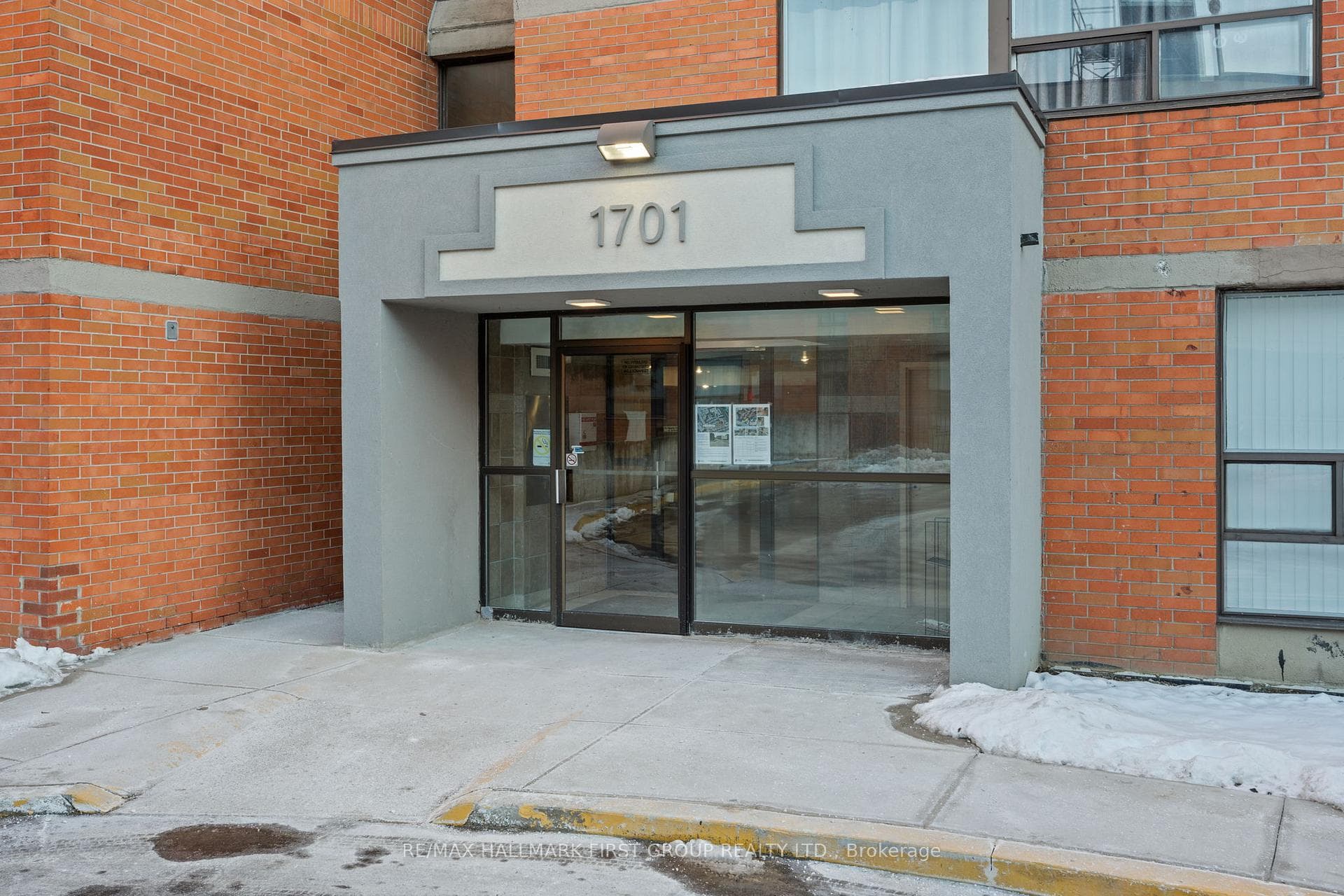 1701 Mccowan Road Unit 302 photo 3