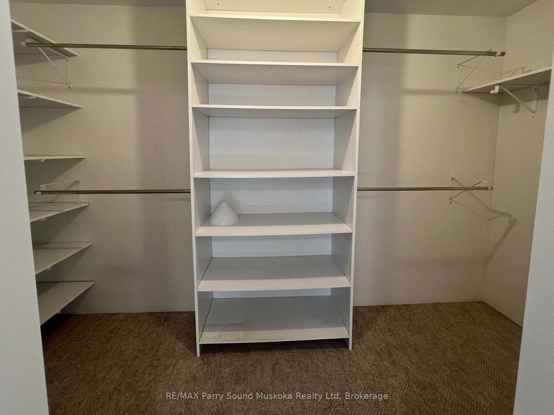 Walk-in closet