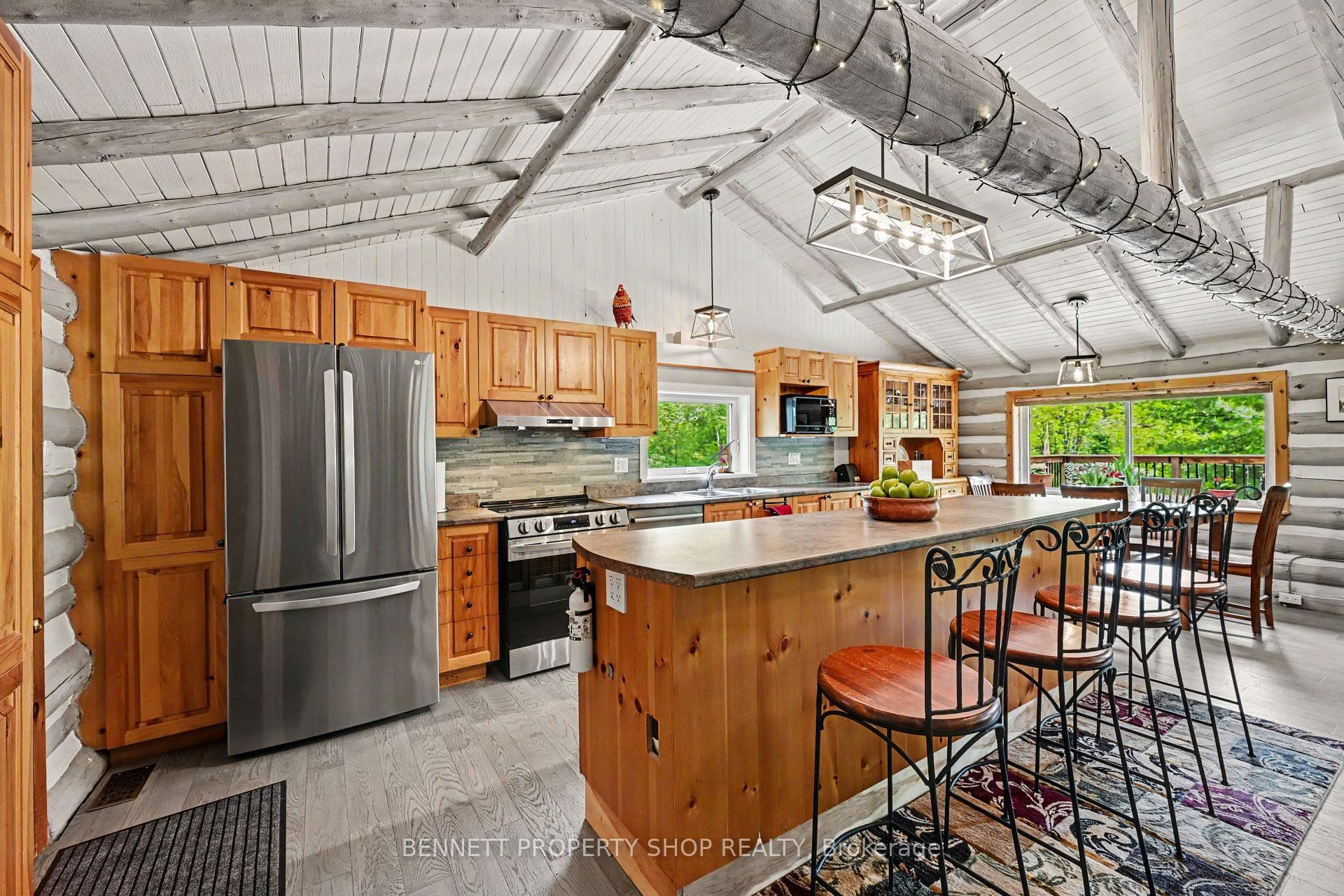 Island breakfast bar