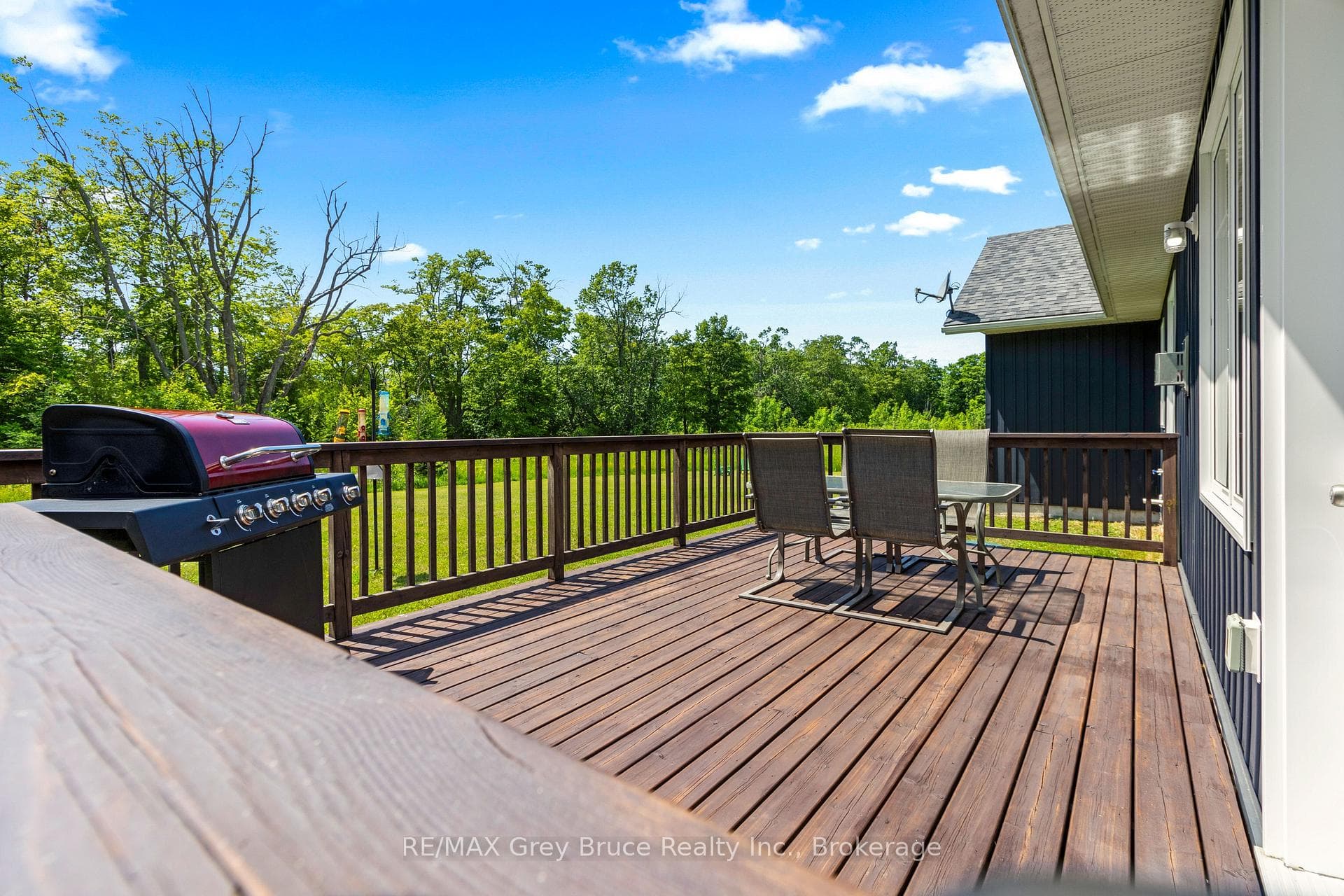 1379 West Road photo 41