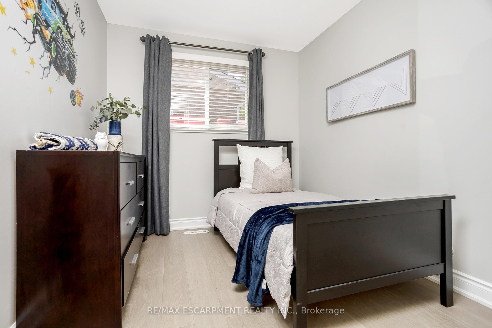 127 Mill Street photo 18