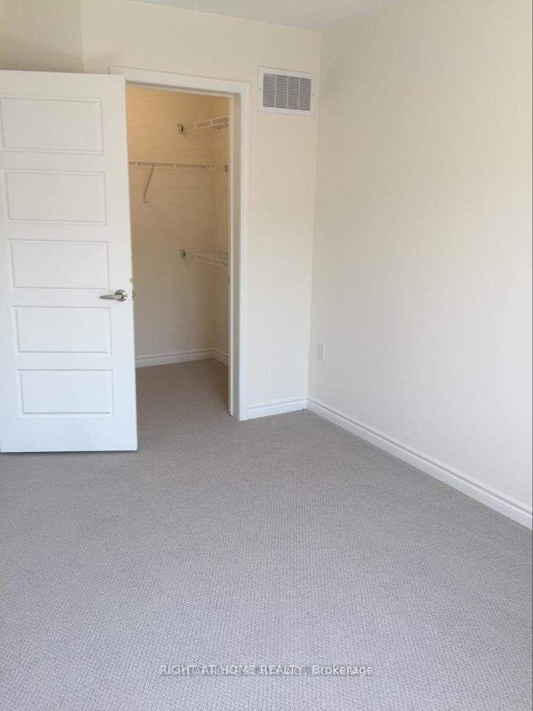 100 Leiterman Drive photo 16
