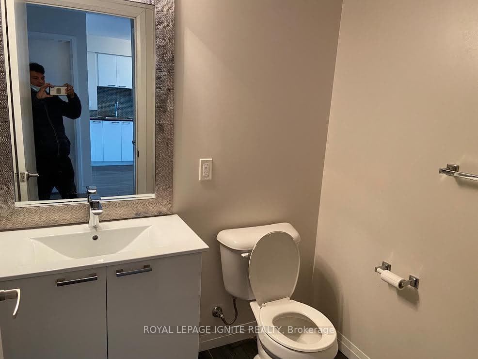 2150 Lawrence Avenue Unit 1207 photo 21