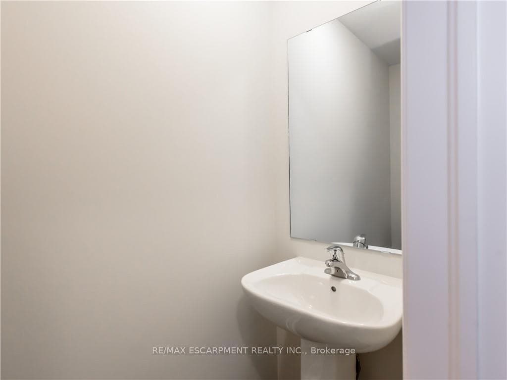 27 Rachel Drive Unit 5 photo 7