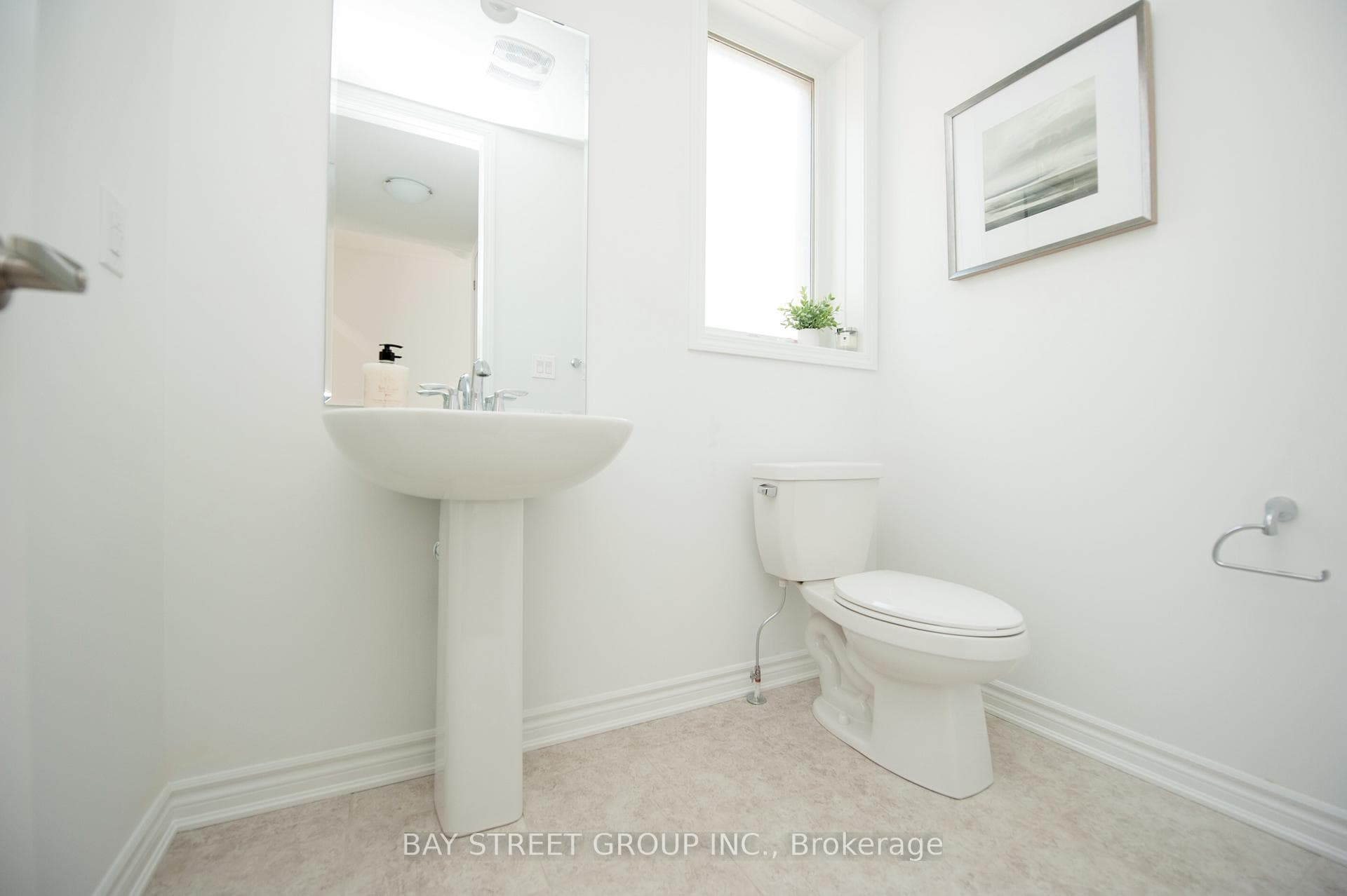 1355 William Halton Parkway photo 22