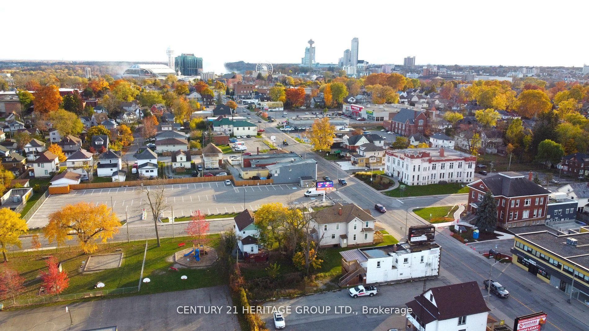 5002 Victoria Avenue photo 6