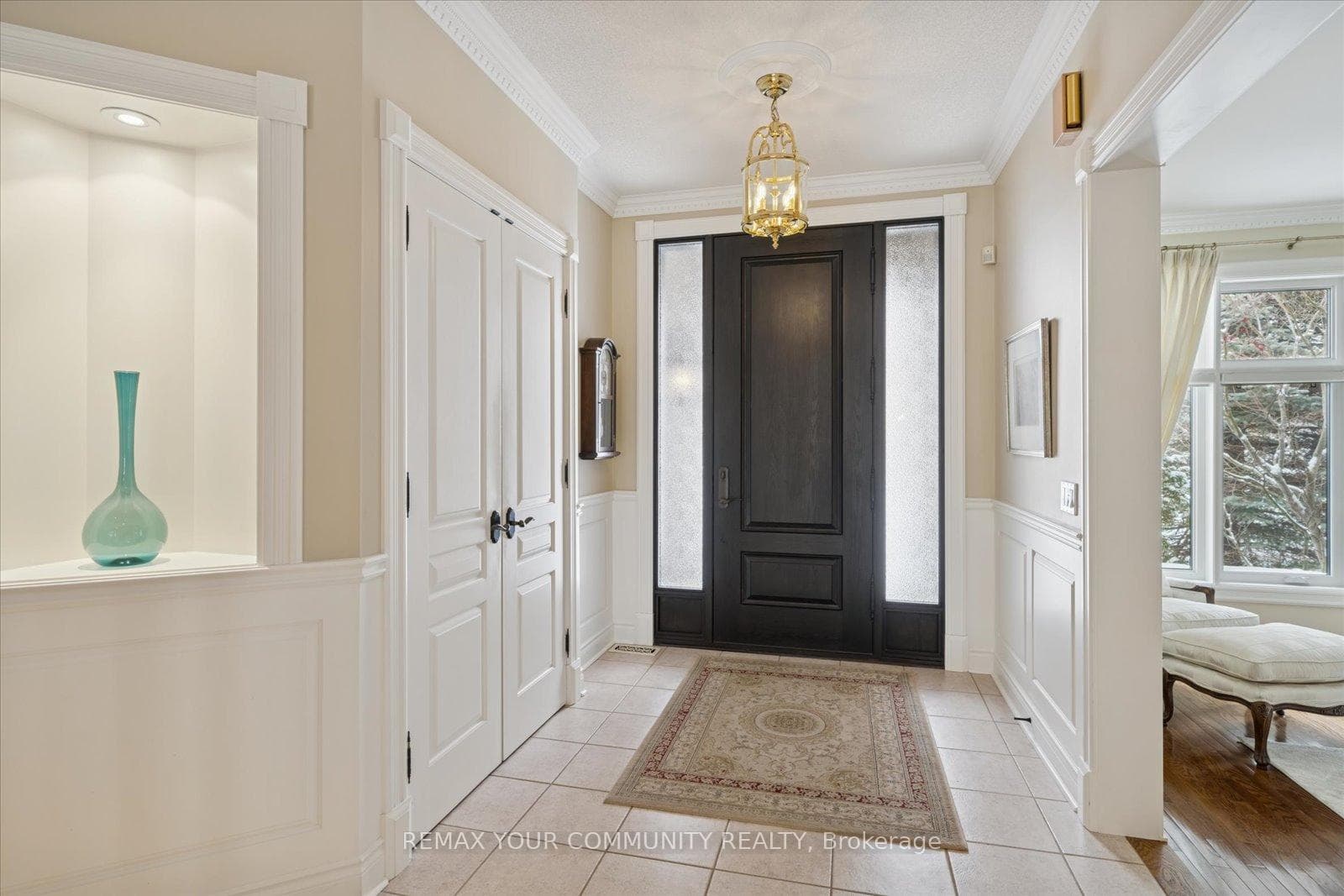 9 Winterport Court photo 4