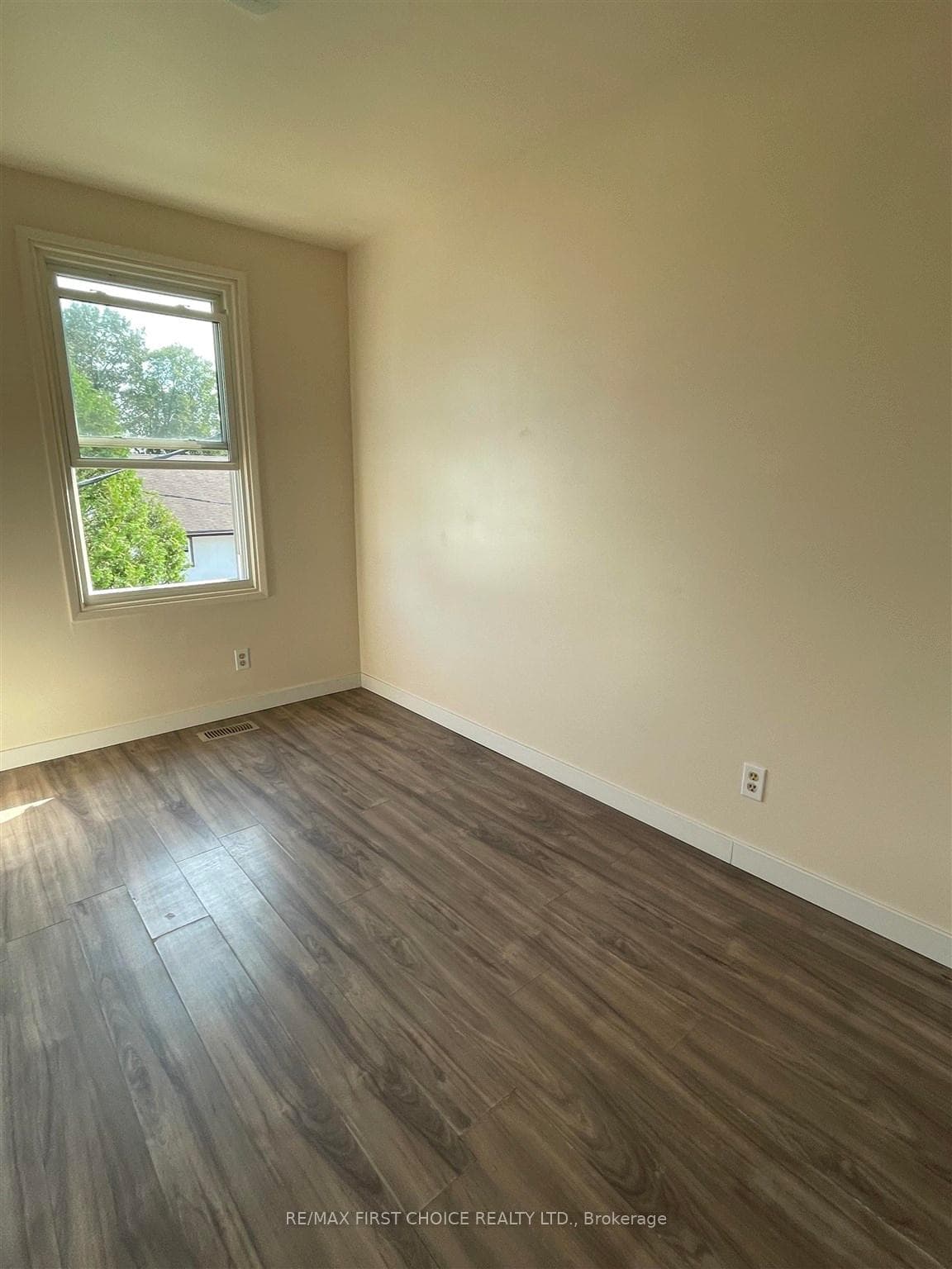 132 Ashland Place photo 7