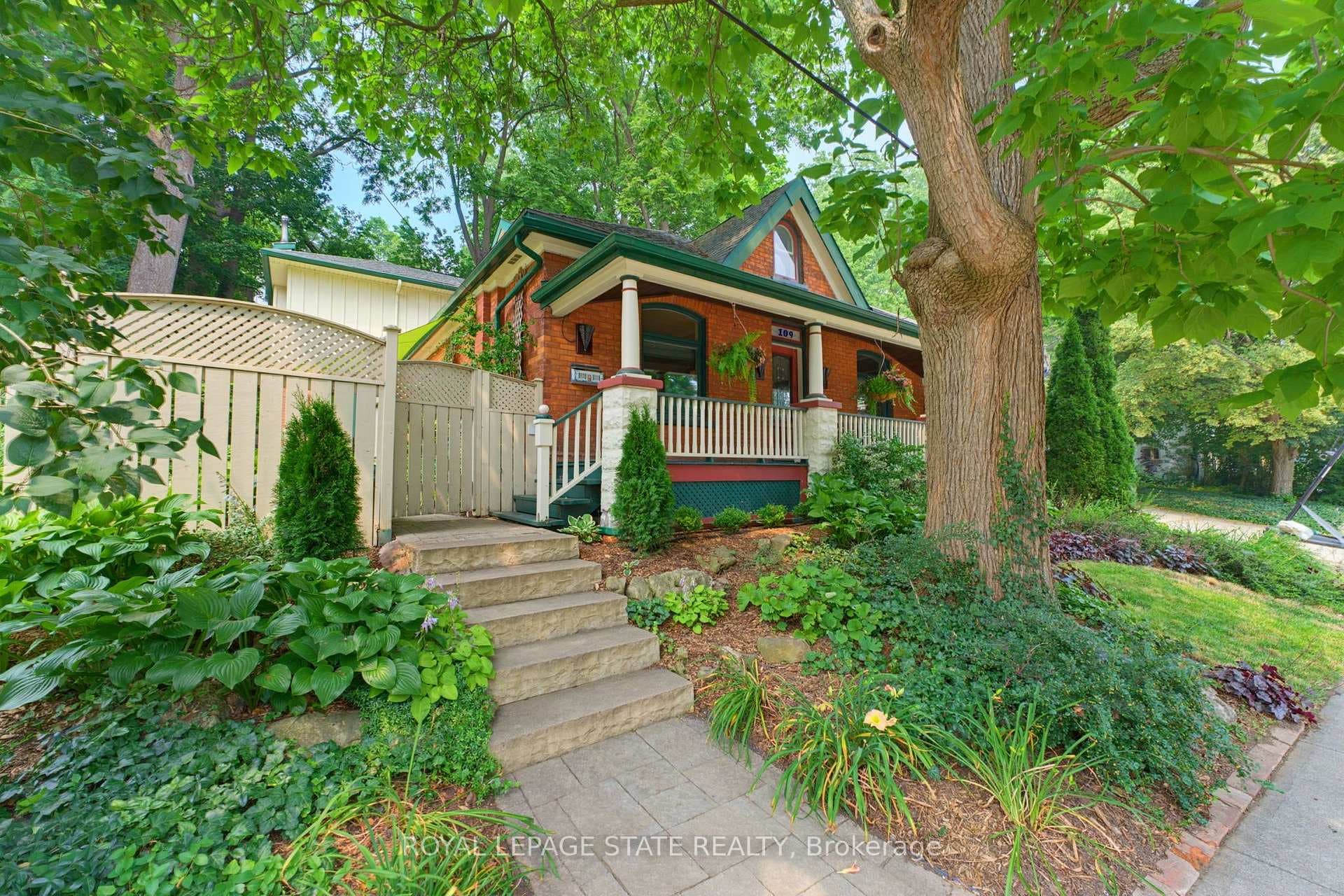 109 Victoria Street photo 1