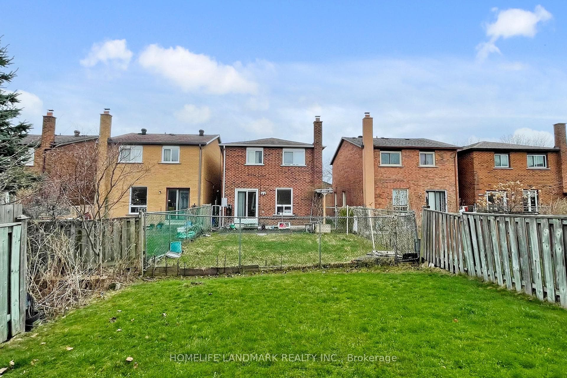 100 Kenley Crescent photo 42