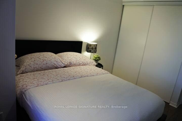 38 Hollywood Avenue Unit 317 photo 13