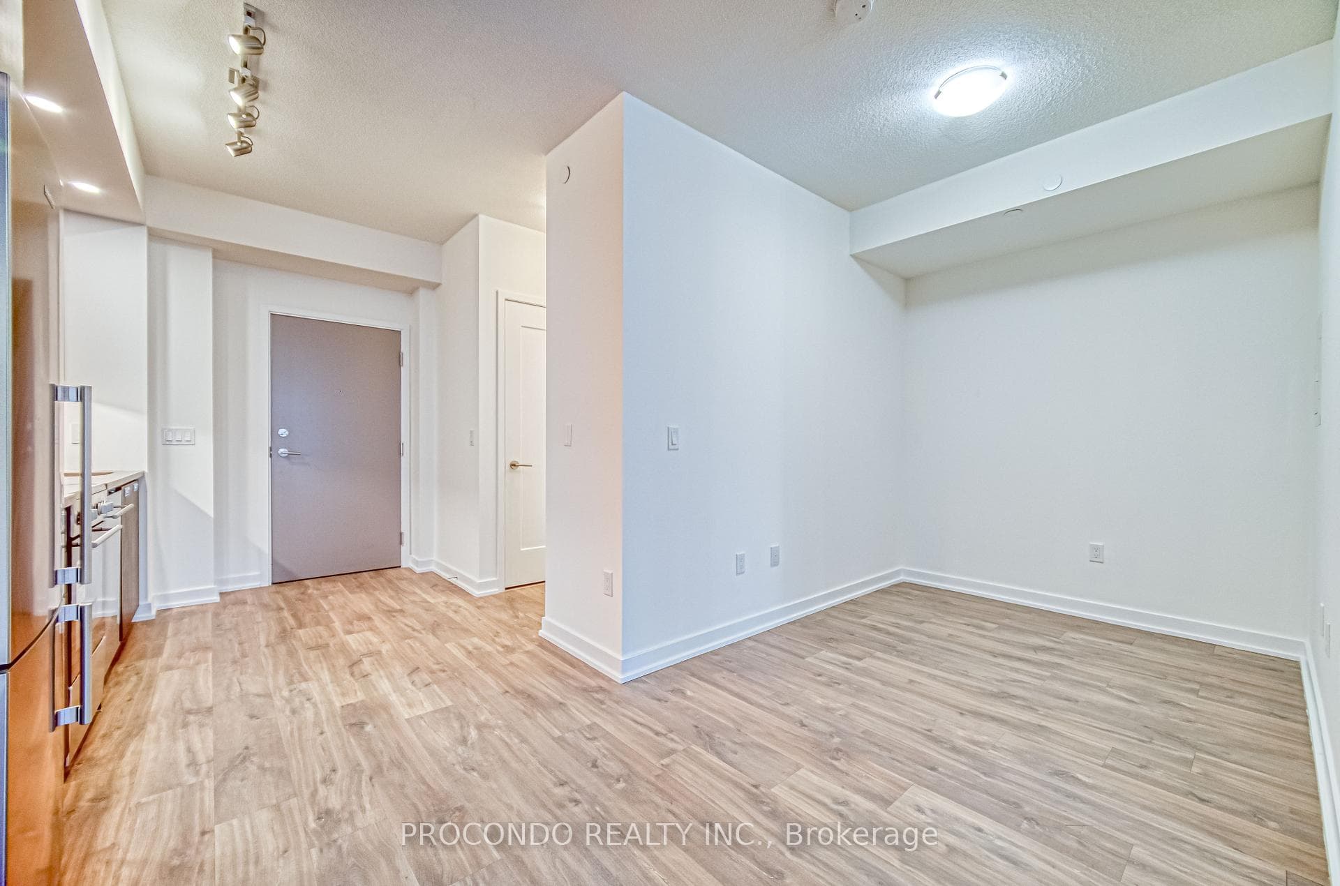 99 John Street Unit 1405 photo 17