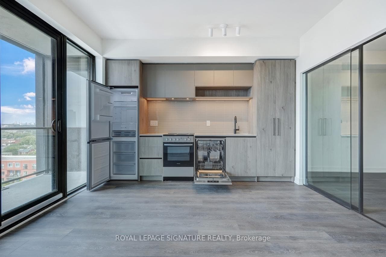 181 Sterling Road Unit 1218 photo 11