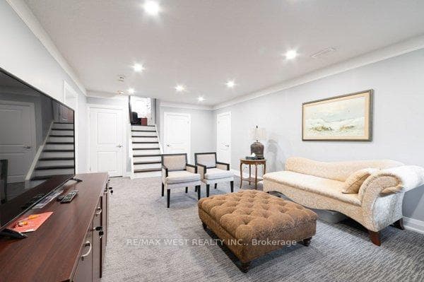 22 Glen Meadow Court photo 29