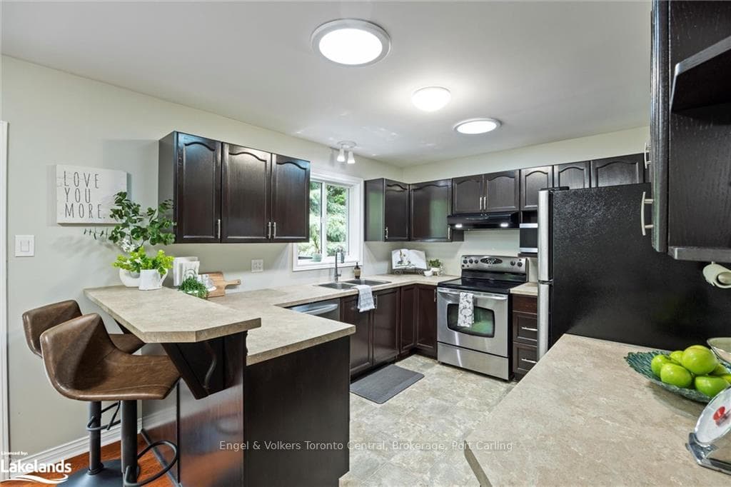 26 BIRD Lane photo 13