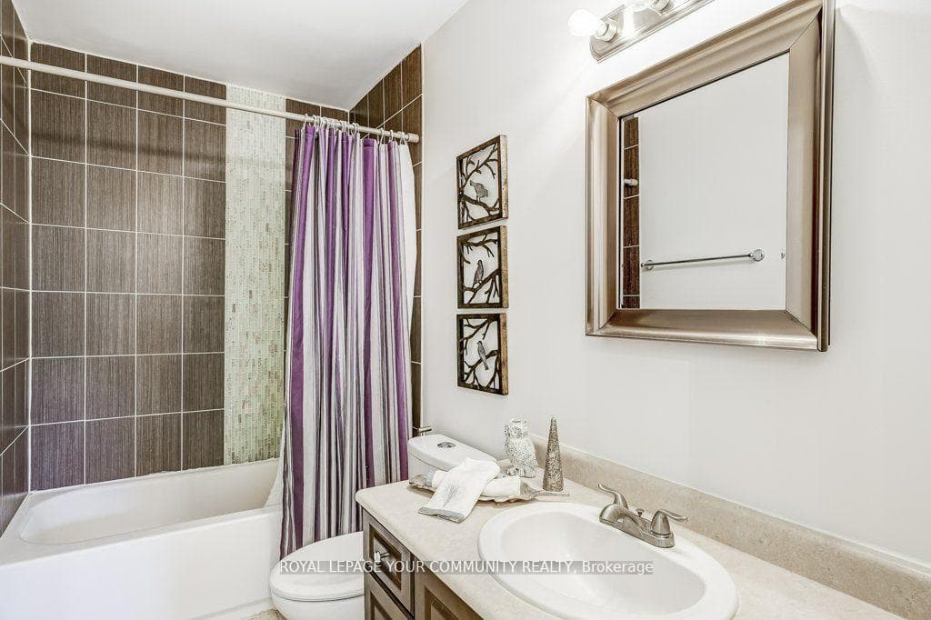 307 Axminster Drive photo 16