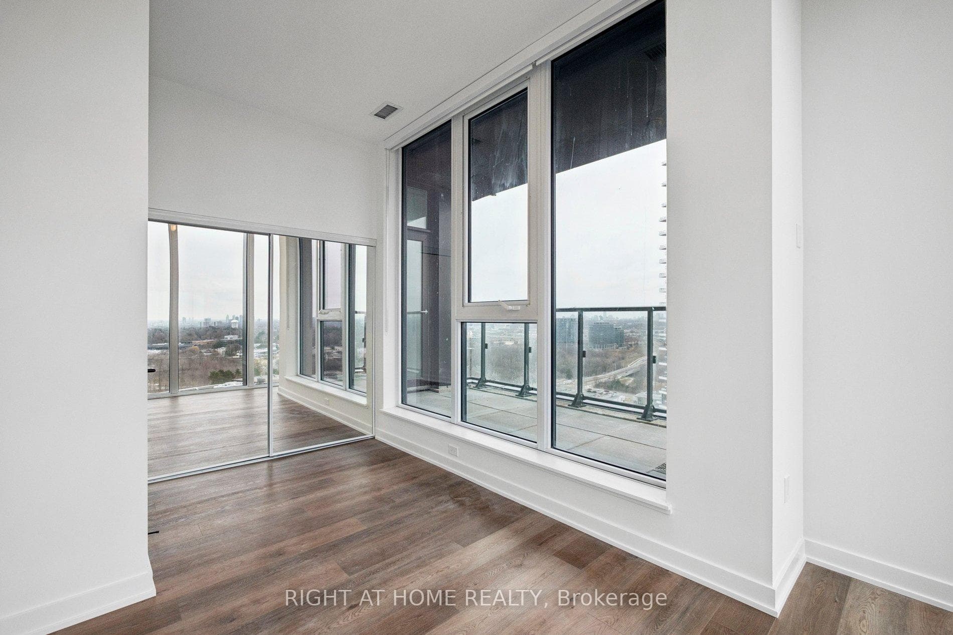 1 Quarrington Lane Unit 2117 photo 23
