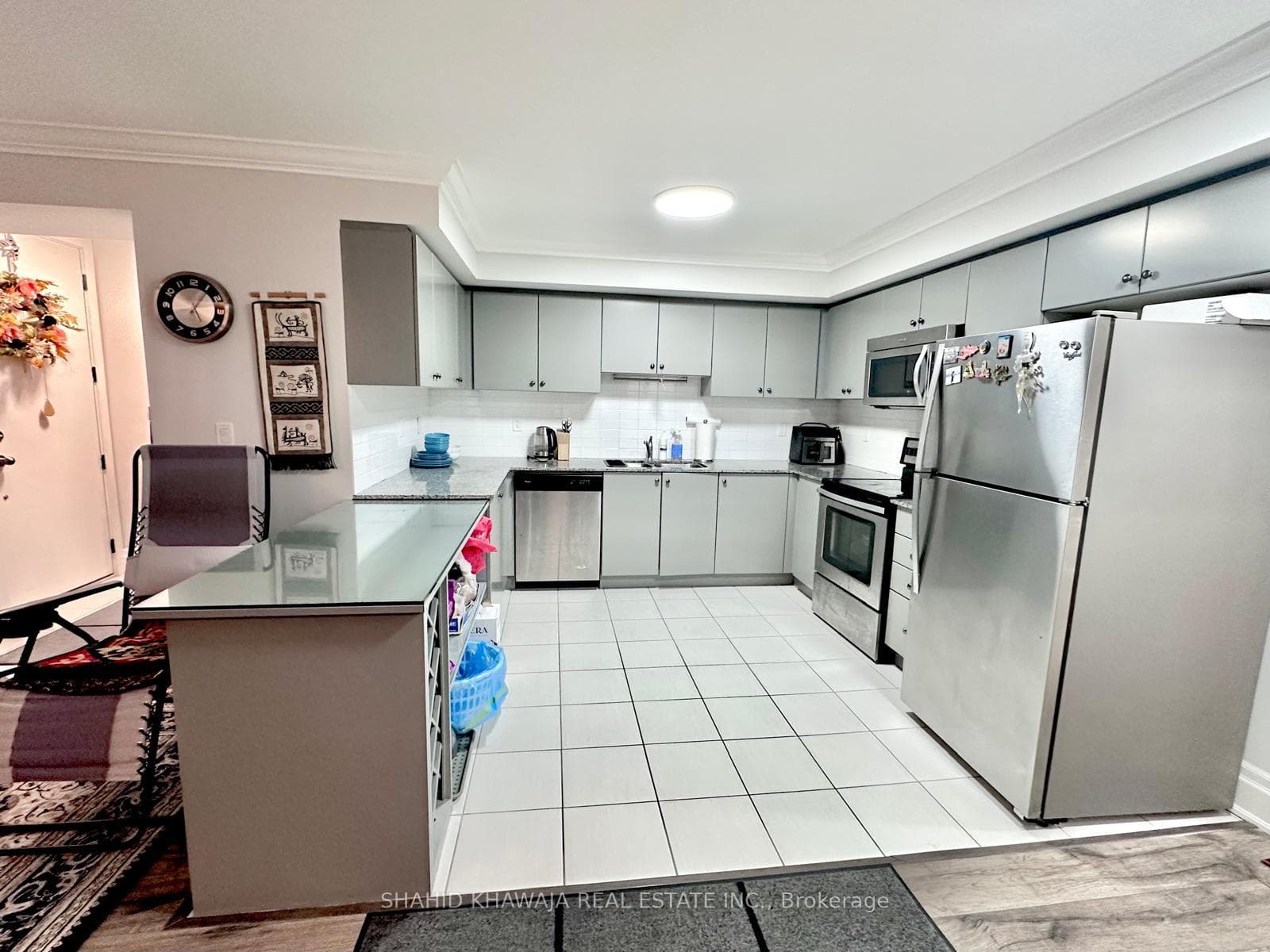 138 Widdicombe Hill Boulevard Unit 723 photo 6