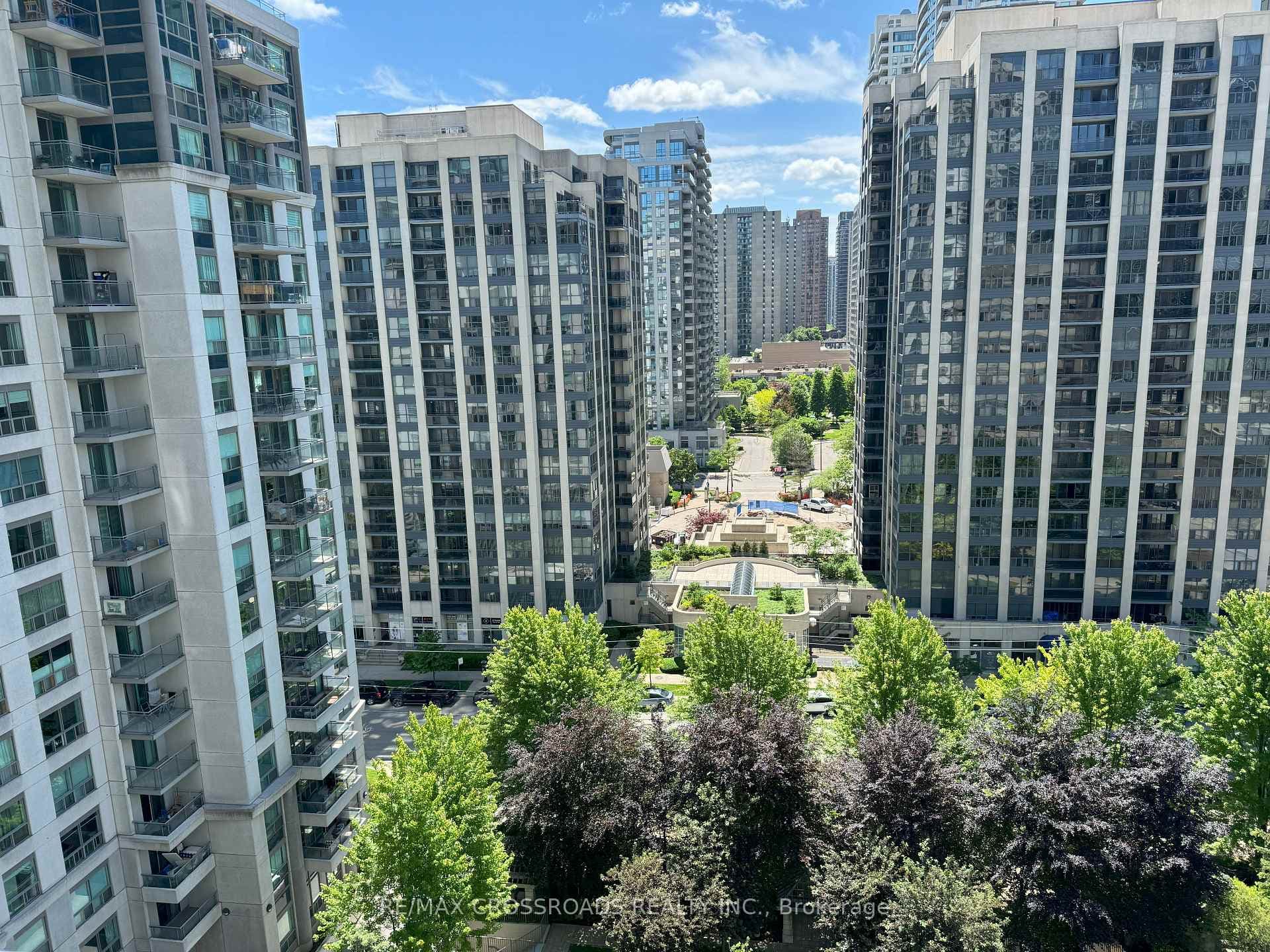 21 Hillcrest Avenue Unit 1203 photo 13