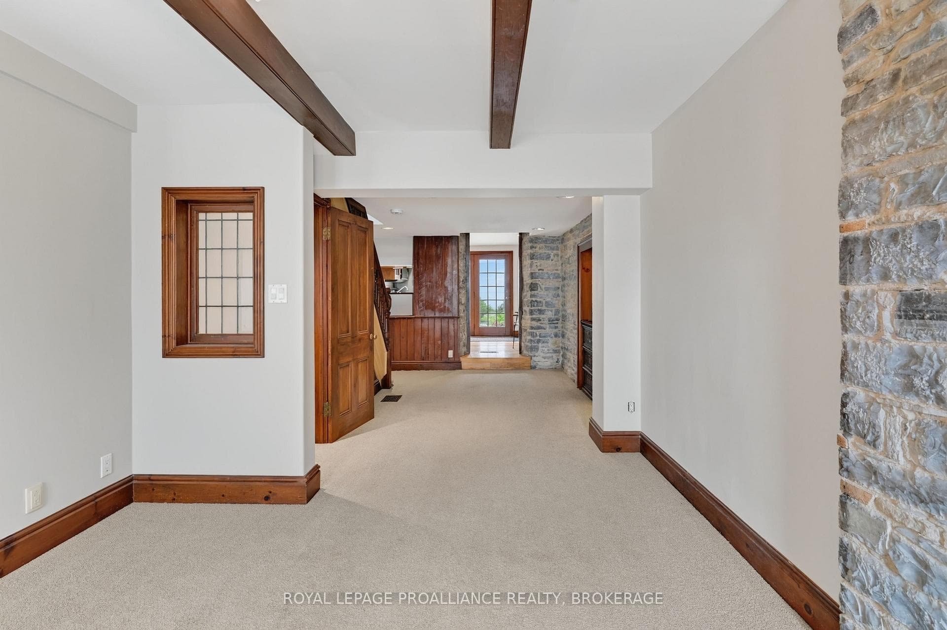 12 Rideau Street photo 4