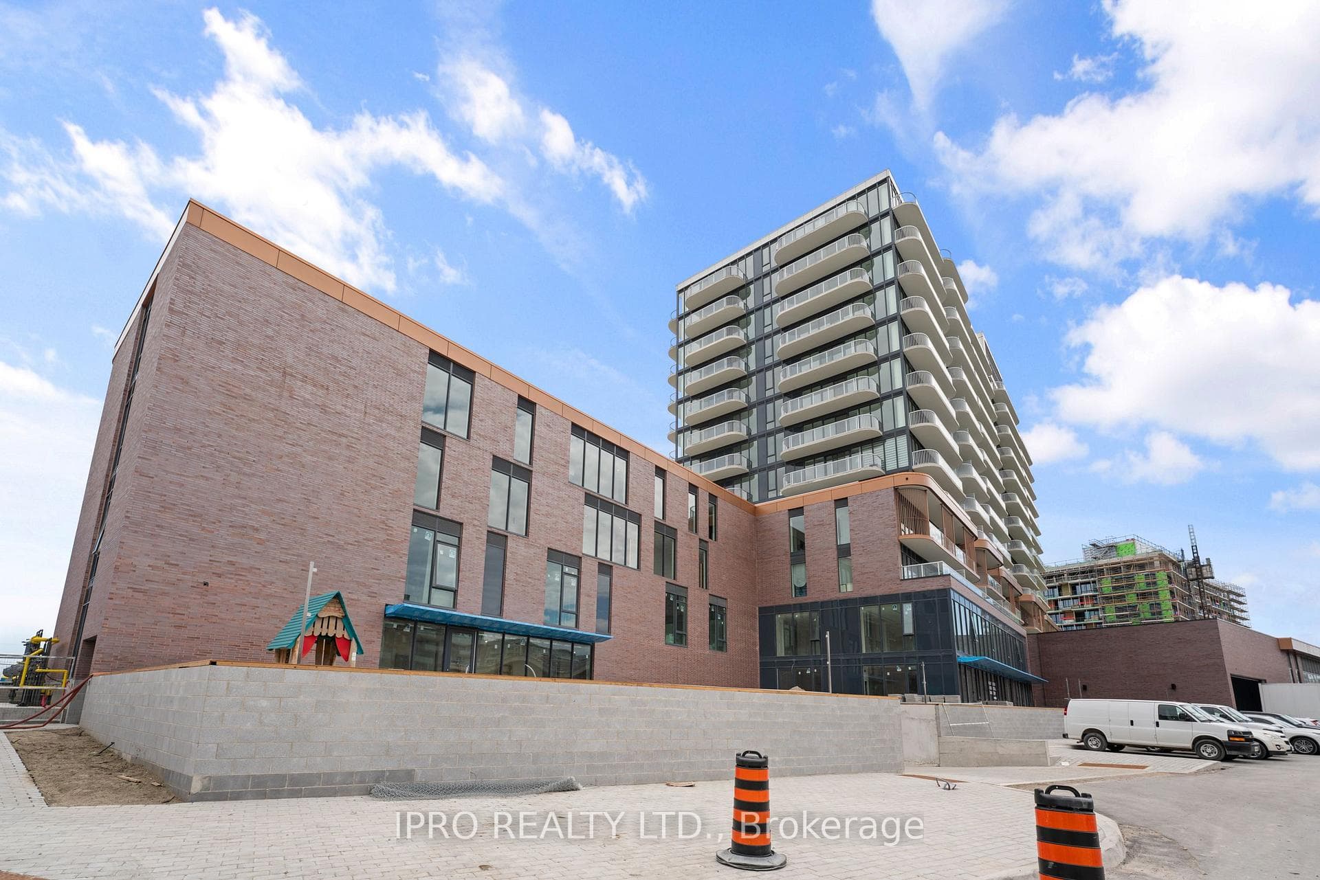 220 Missinnihe Way Unit 715 photo 23