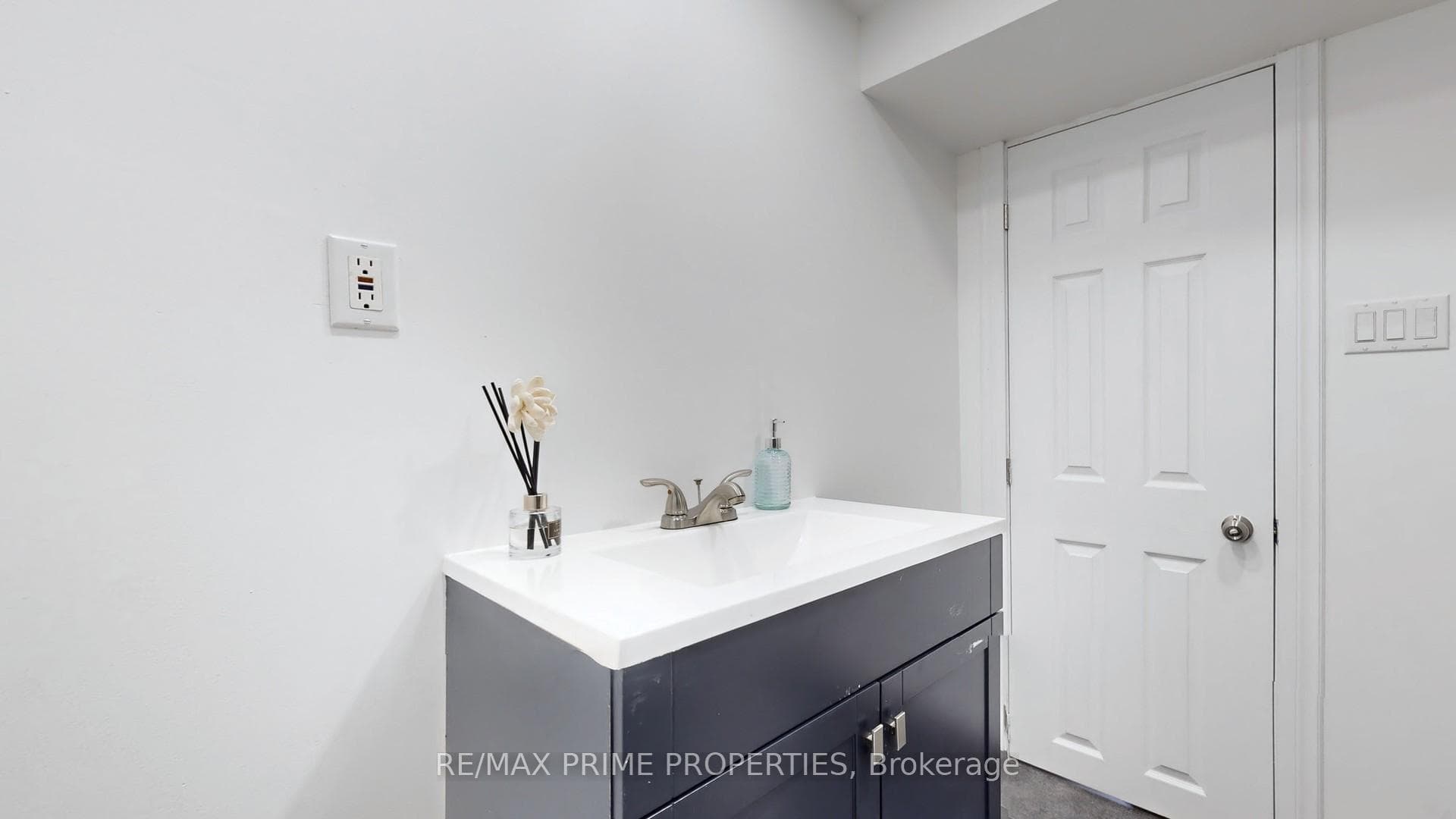 226 Mitchell Avenue photo 26