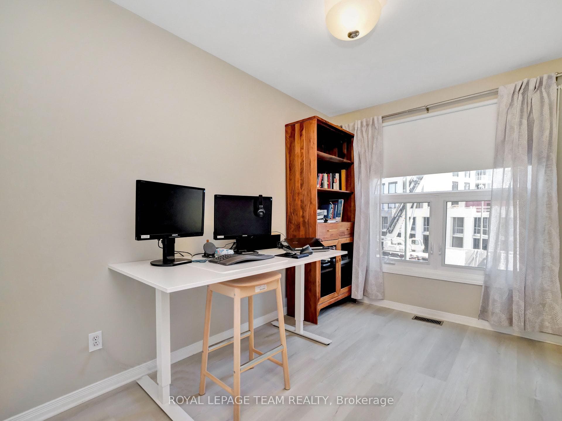 53 THORNBURY Crescent photo 26