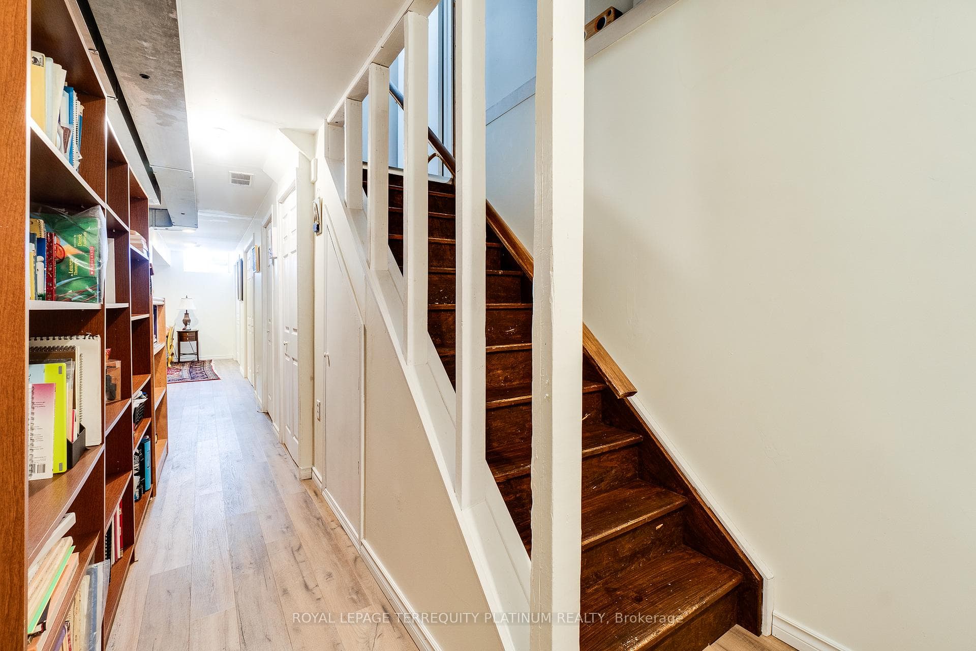 4 Curzon Crescent photo 27