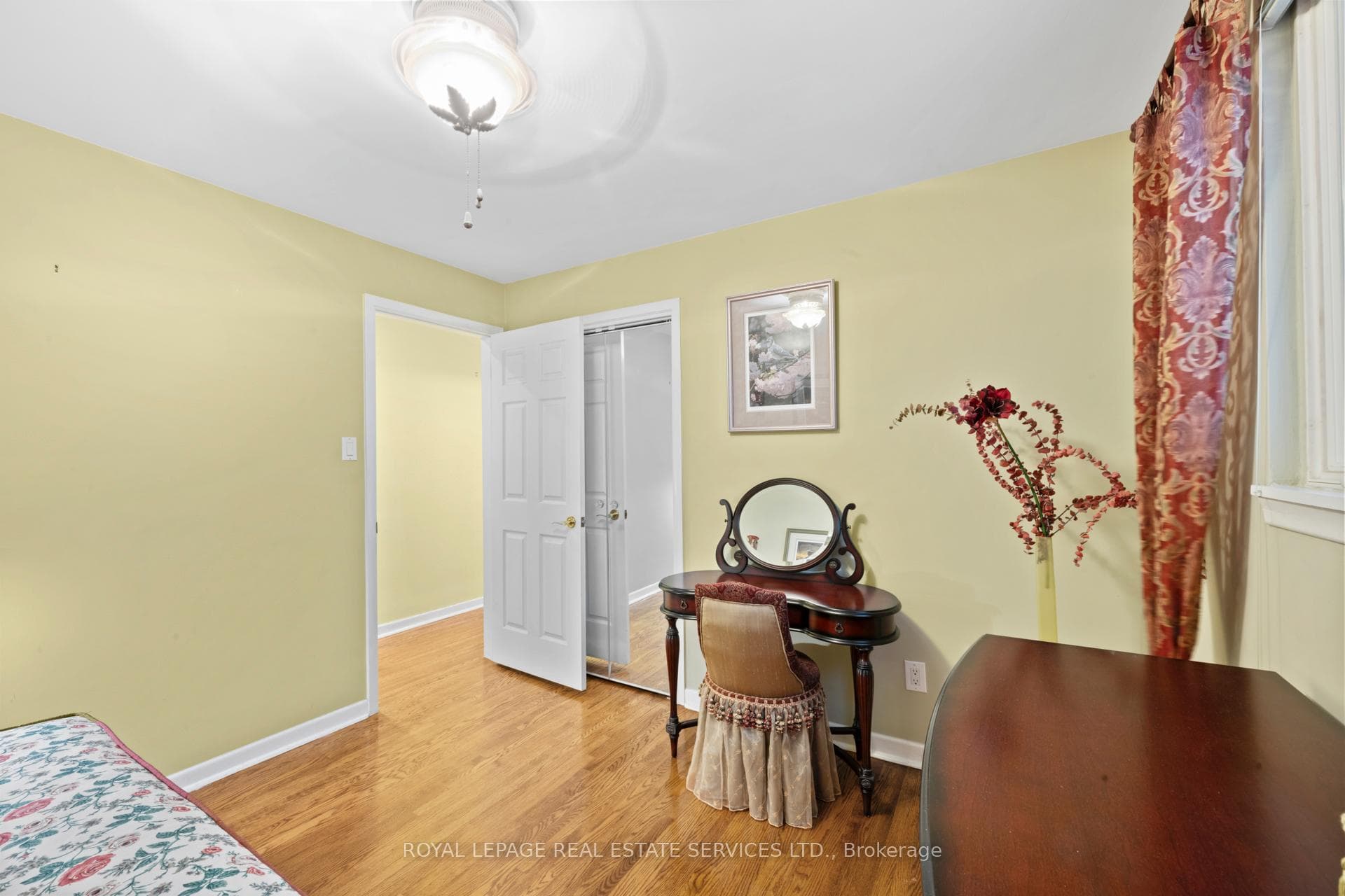 19 Warlingham Court photo 18