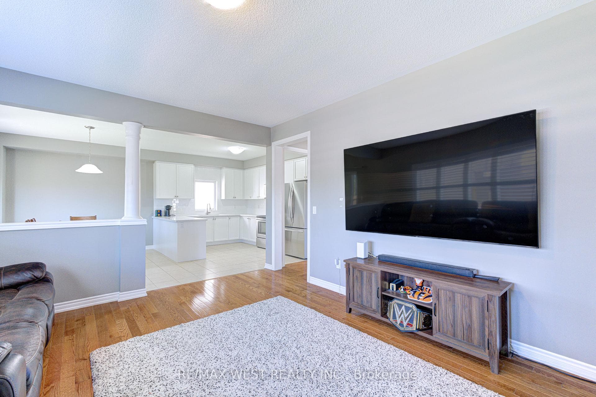 108 Decarolis Crescent photo 17