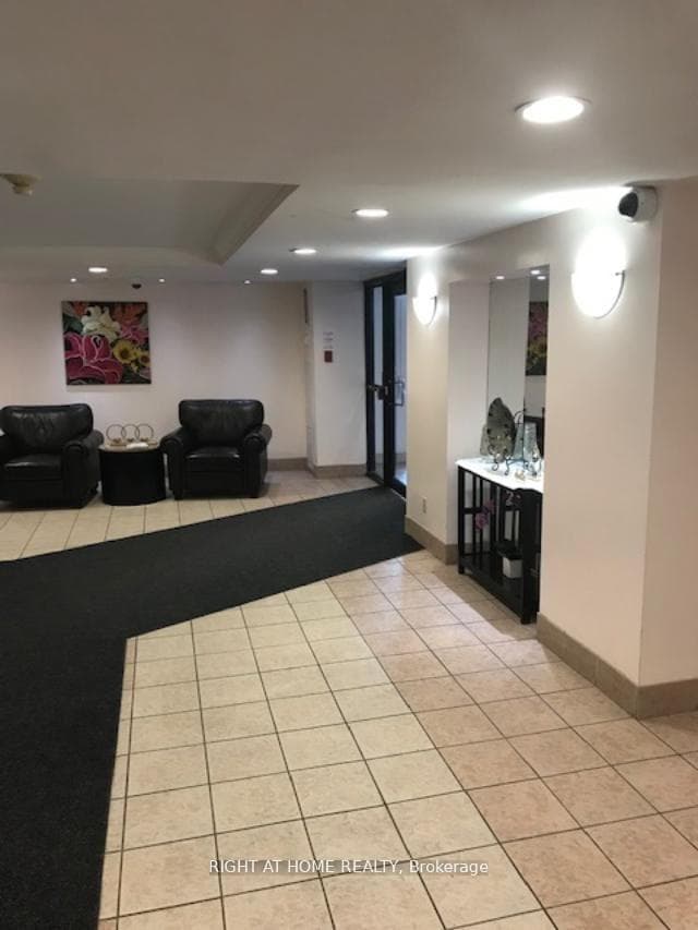 5 Old Sheppard Avenue Unit 1507 photo 2