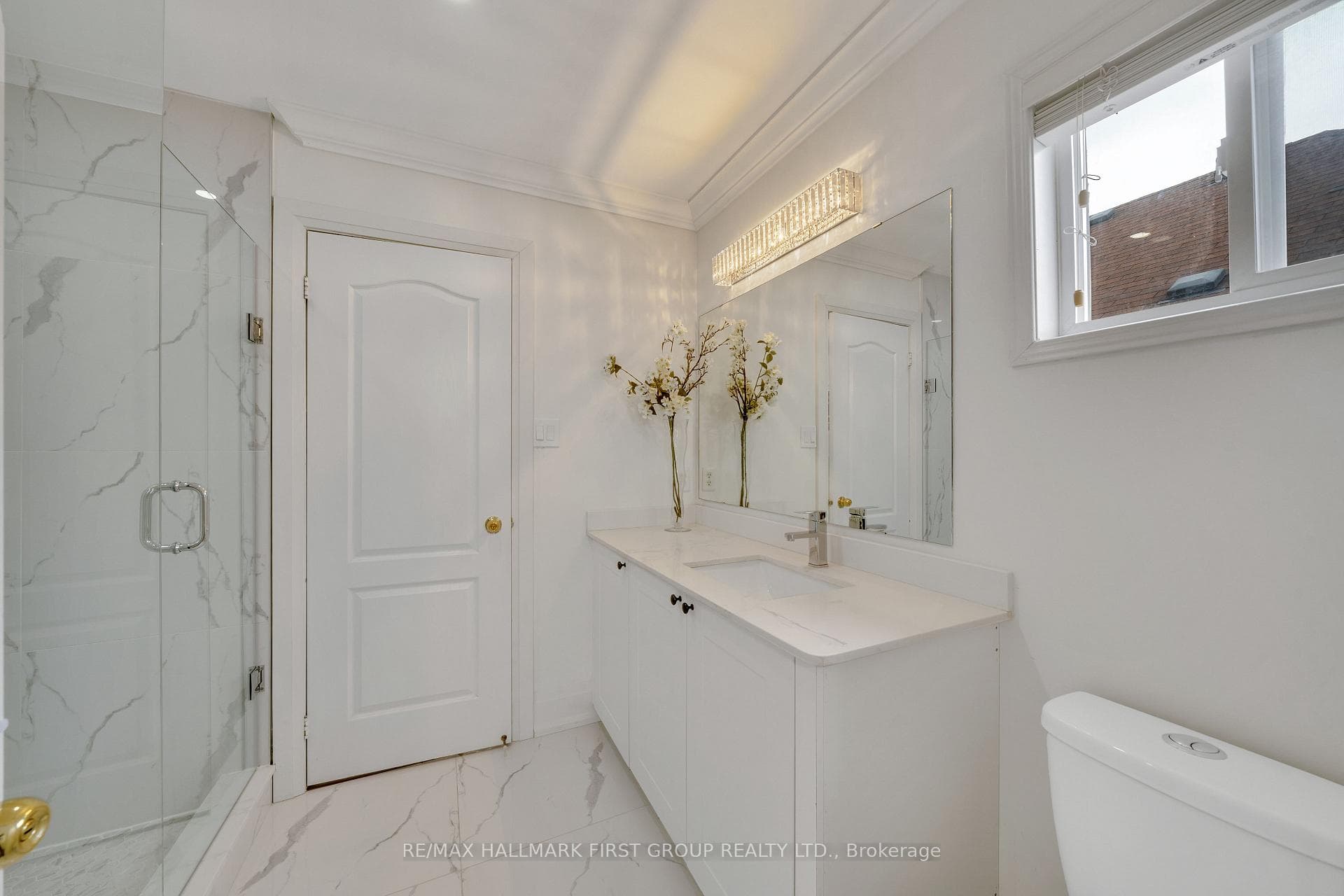 88 Coles Avenue photo 24
