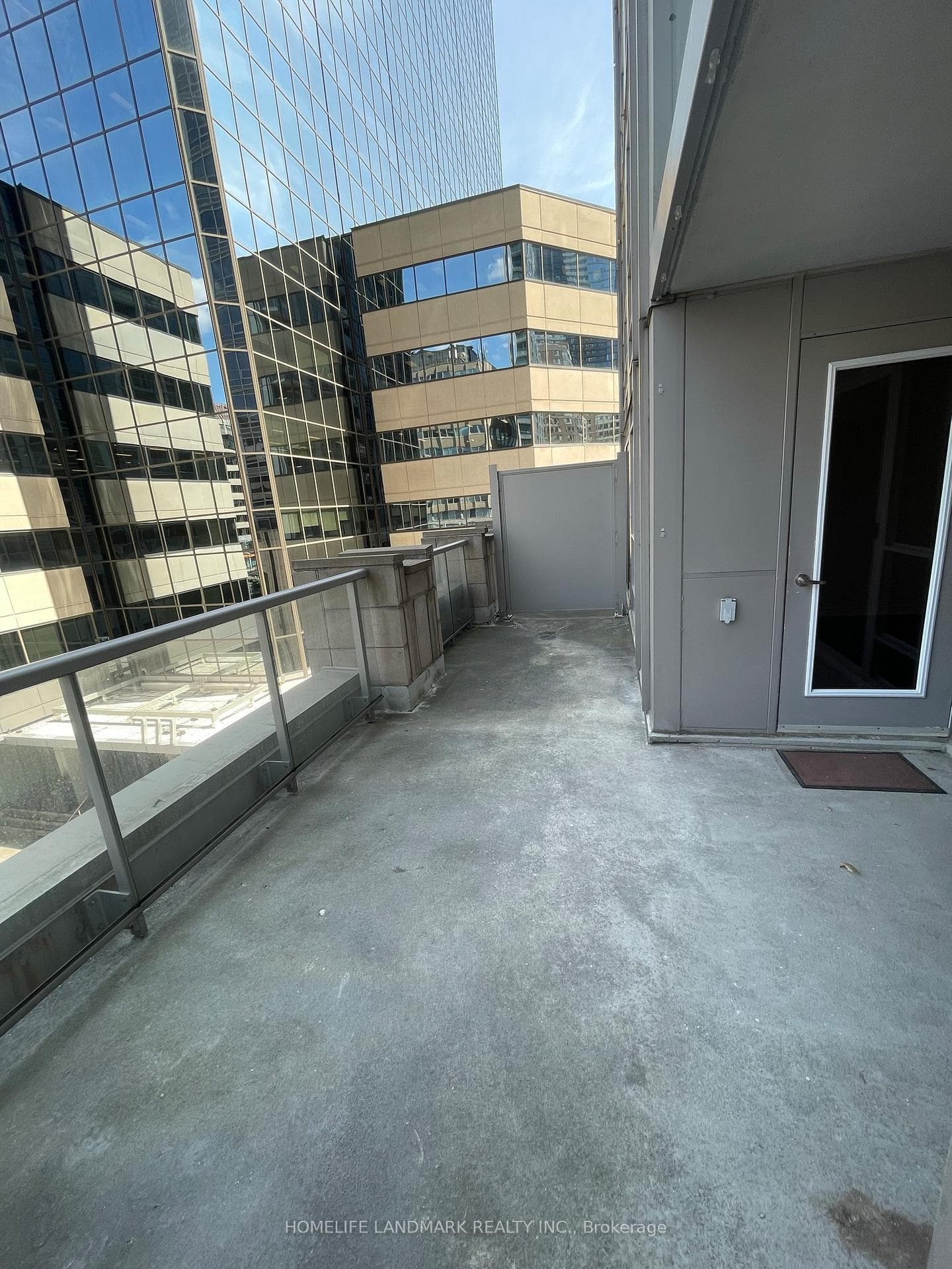 763 Bay Street Unit 301 photo 24