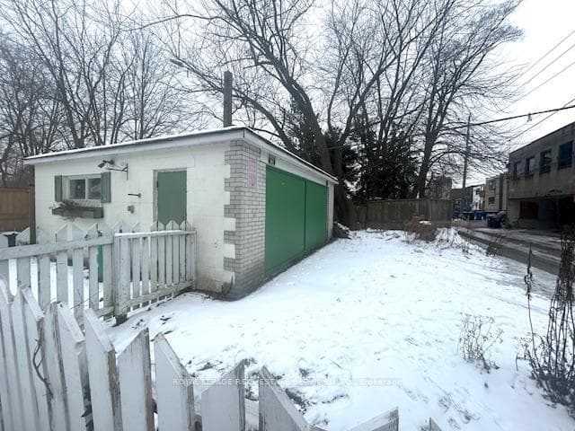 6 Hiawatha Parkway Unit Basement photo 24