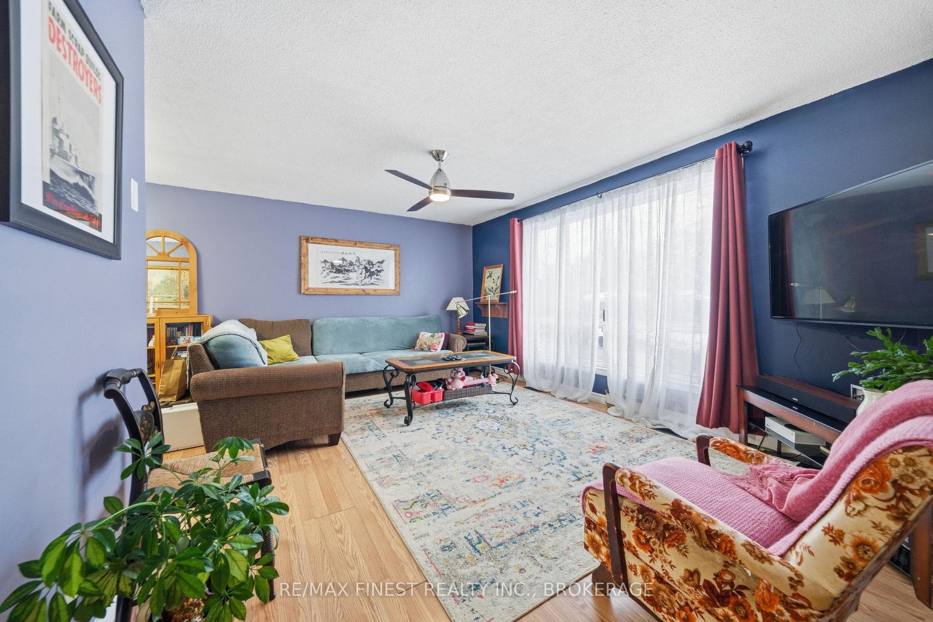 49 Robinson Street photo 5