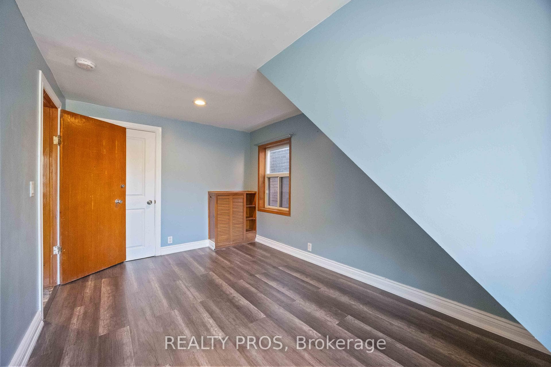 33 Lansdowne Avenue photo 26