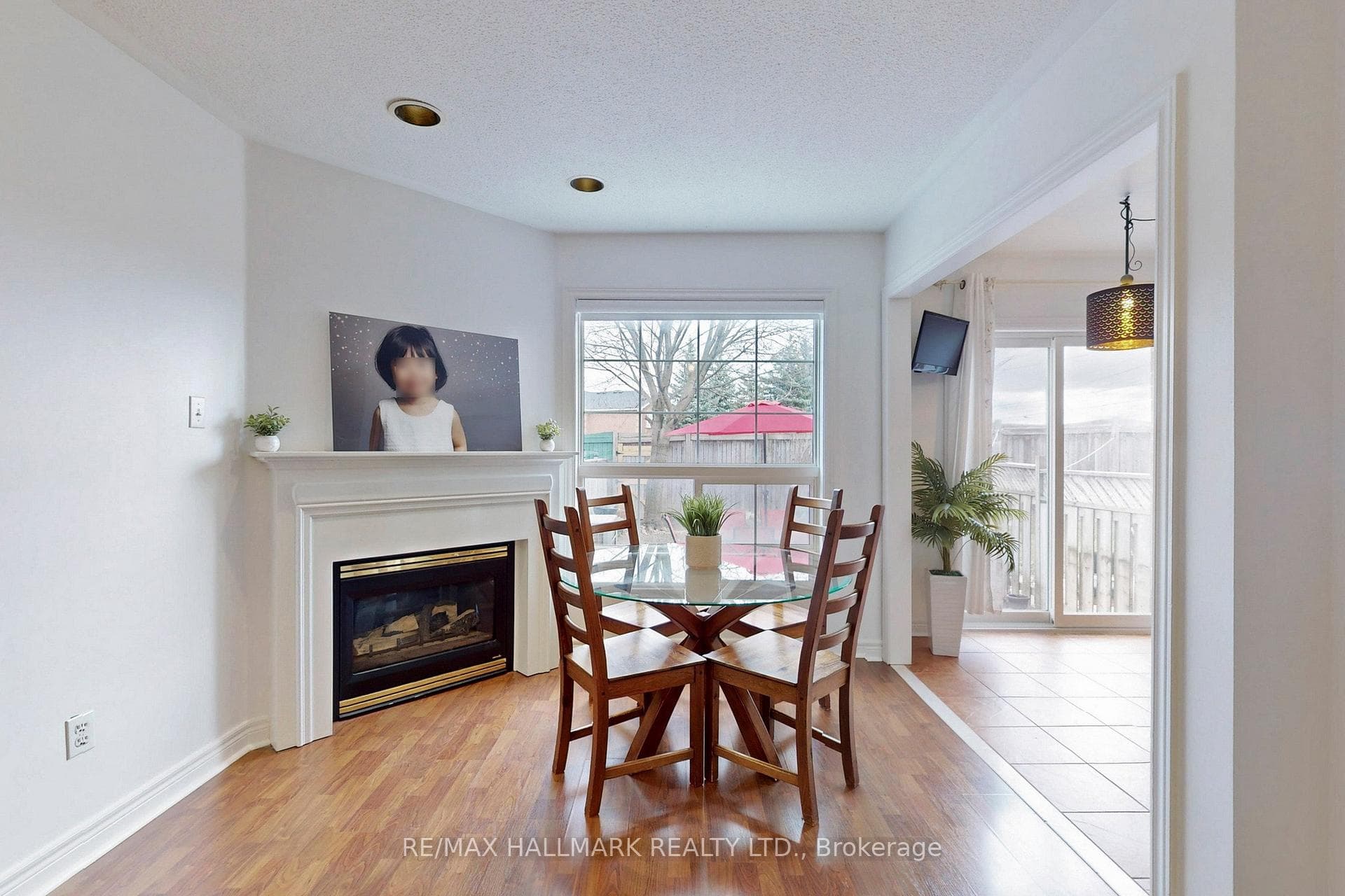 536 Rourke Place photo 7
