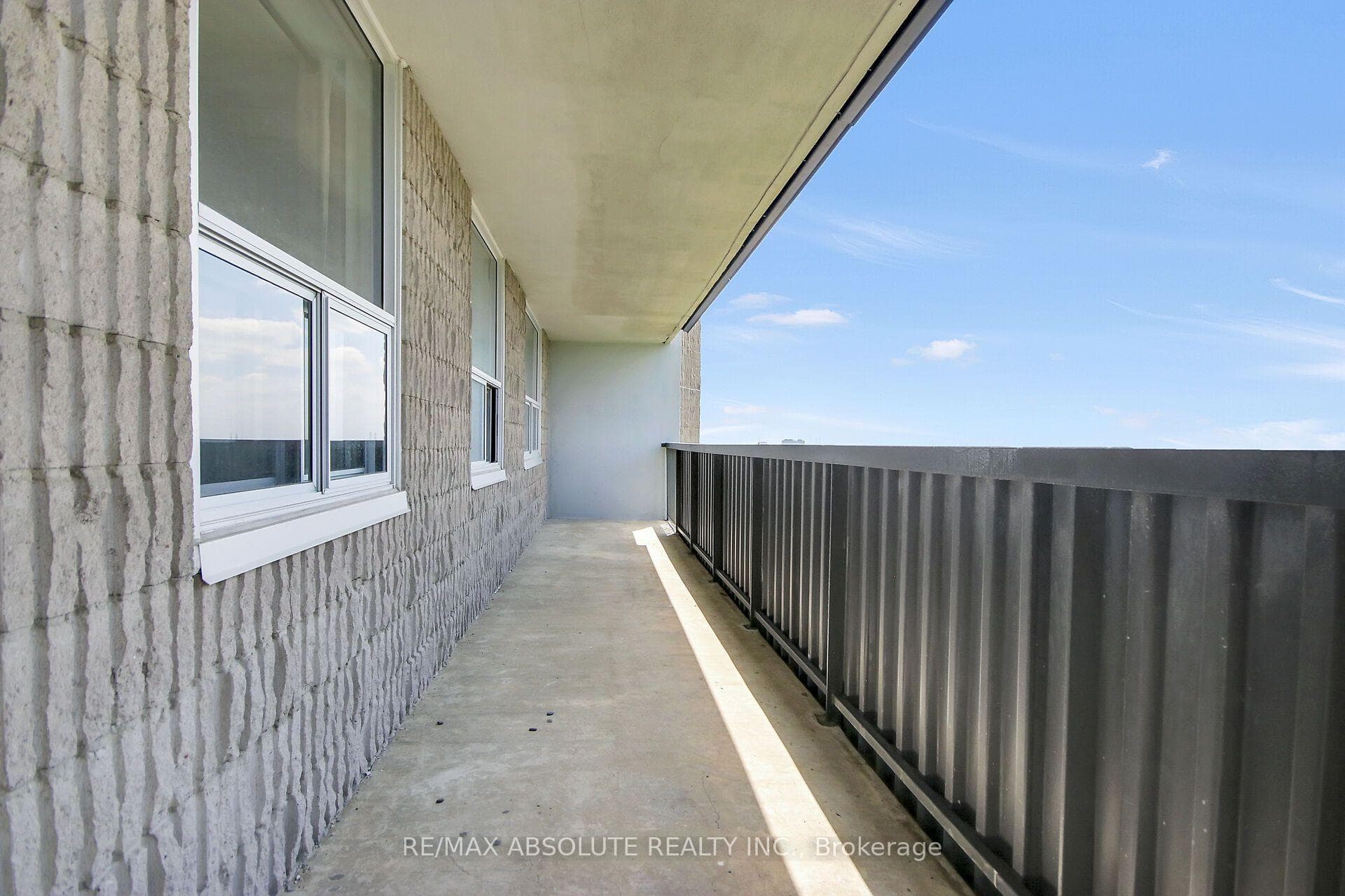 1380 Prince Of Wales Drive Unit 1403 photo 19