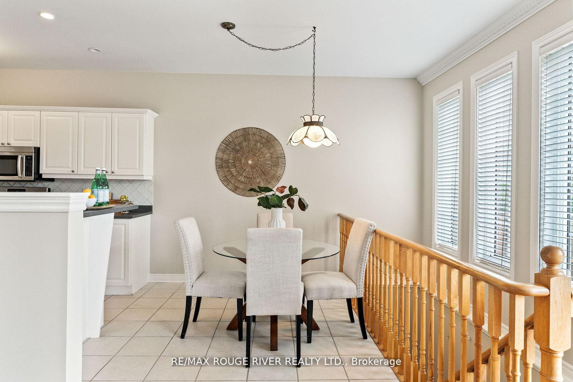 184 Stonemanor Avenue photo 13