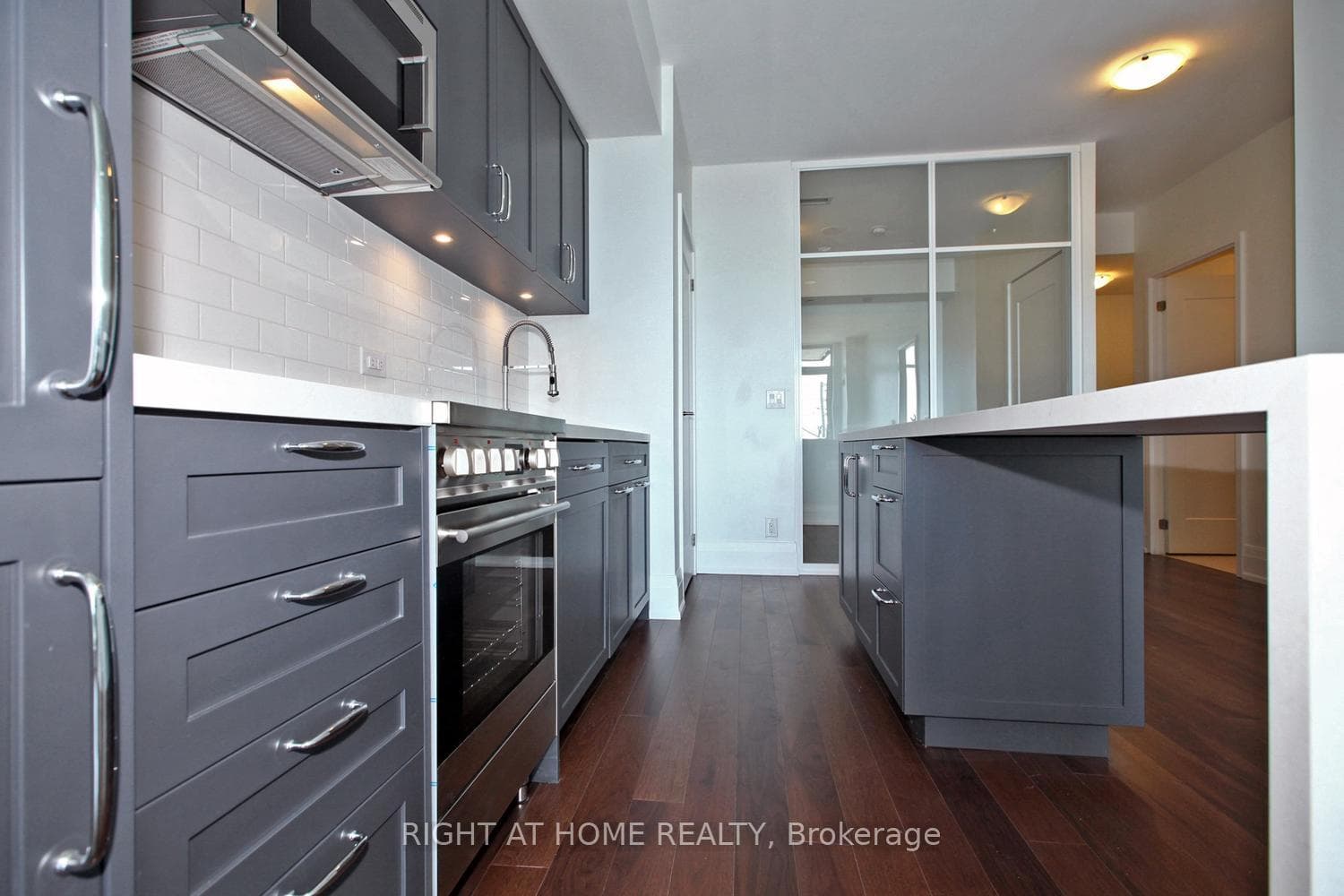 25 Malcolm Road Unit 307 photo 12